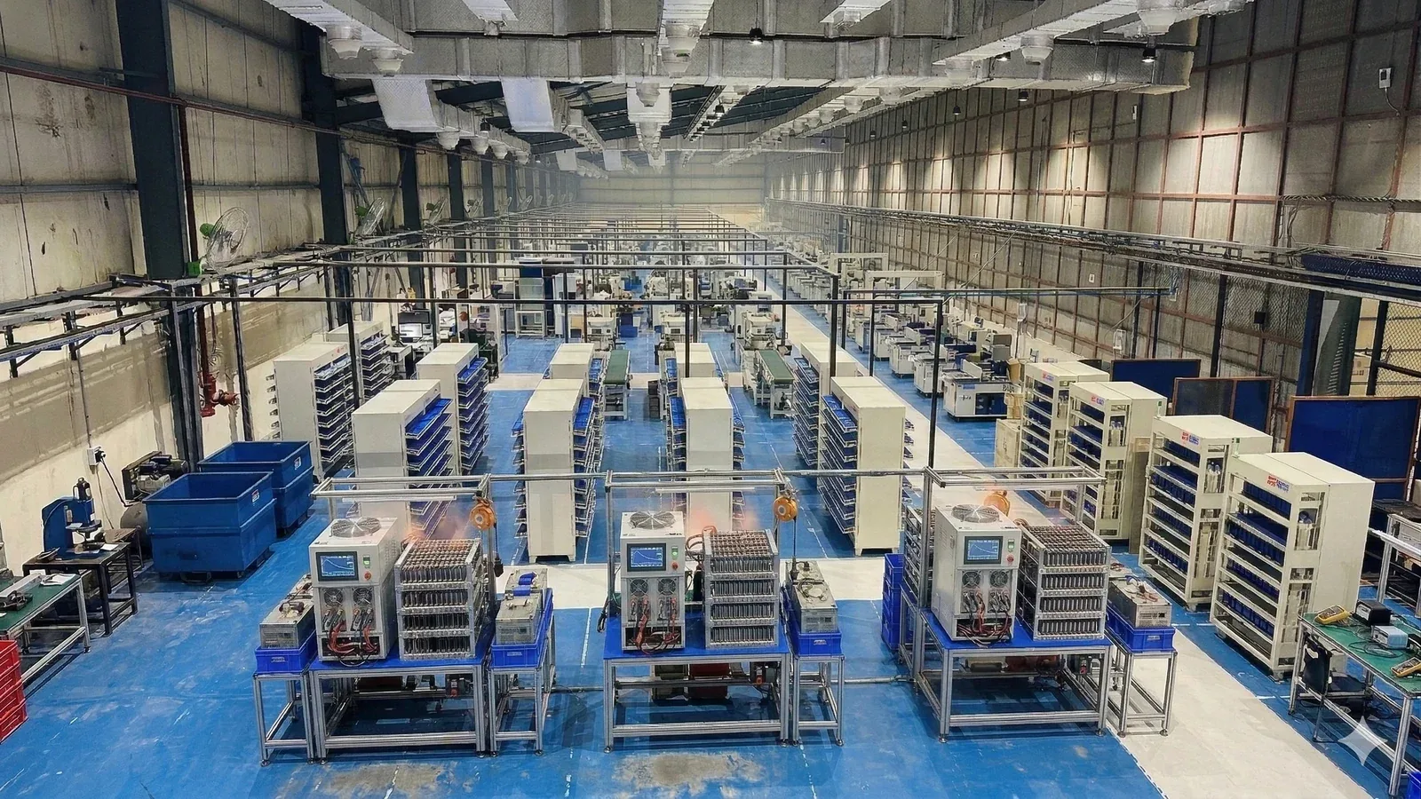 Production and testing floor at the Duhai plant